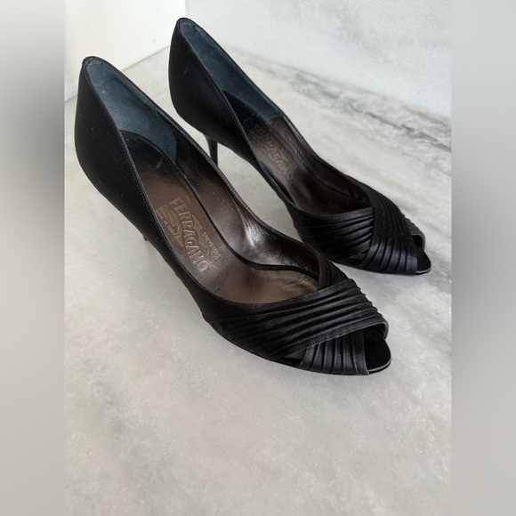 Salvatore Ferragamo Black Satin Pleated Peep-Toe Heels • 9 • NEW - Picture 1 of 11